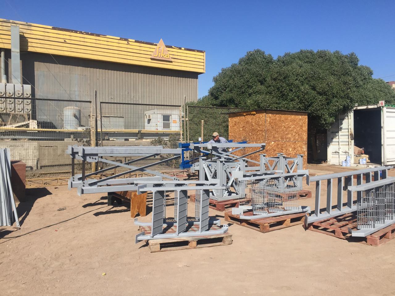 Estructuras metálicas fabricadas y preparadas para despacho